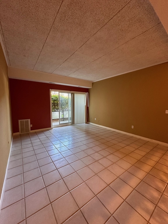 55 Broadlawn Park # 17, Newton Unit: 17
