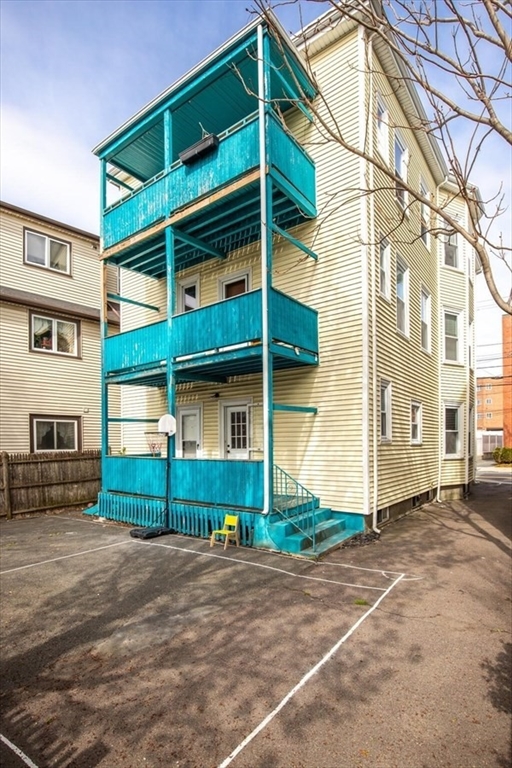 67 School St # 1, Everett Unit: 1