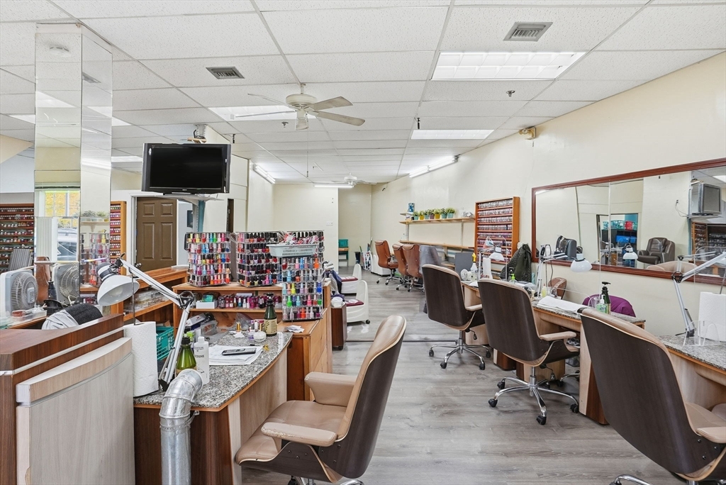 400-412 Neponset Ave