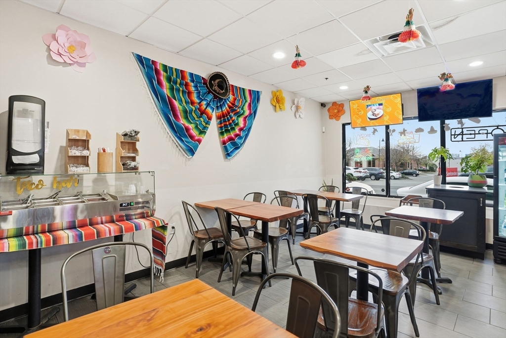 400-412 Neponset Ave