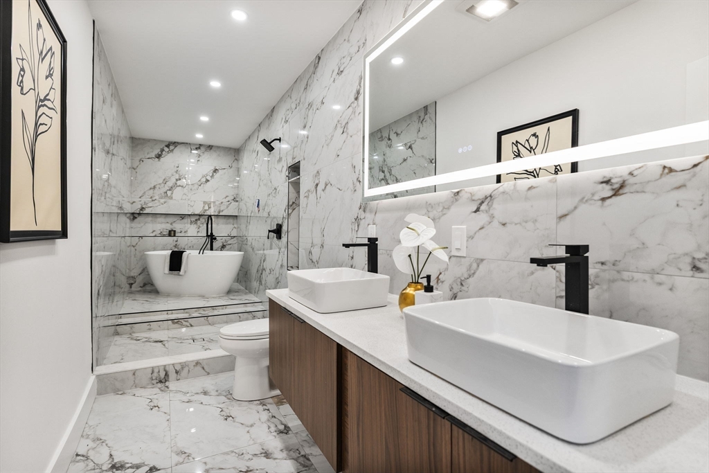 9 Trout Ave # 1
