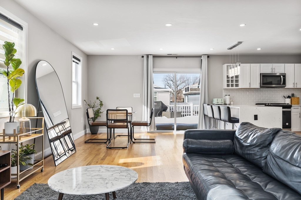 35 Arcadia St