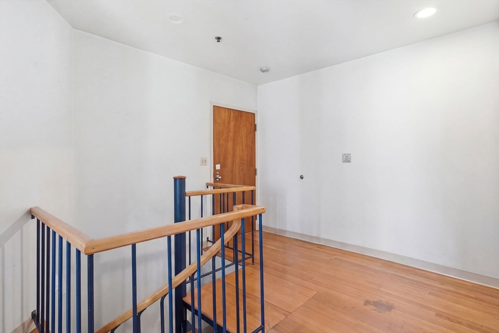 103 Gainsborough # 104