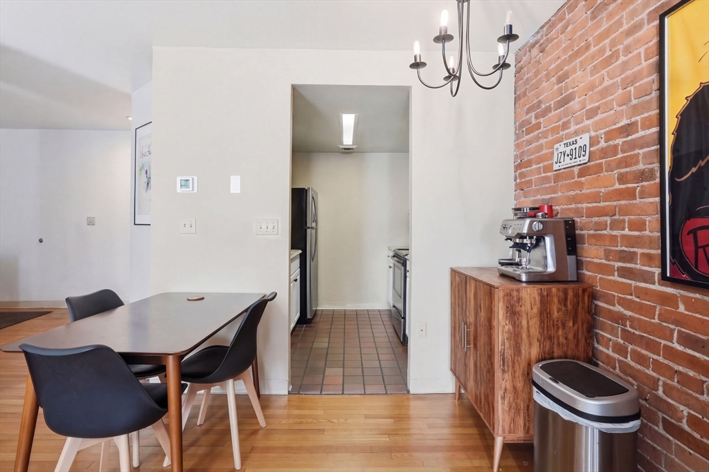 103 Gainsborough # 104