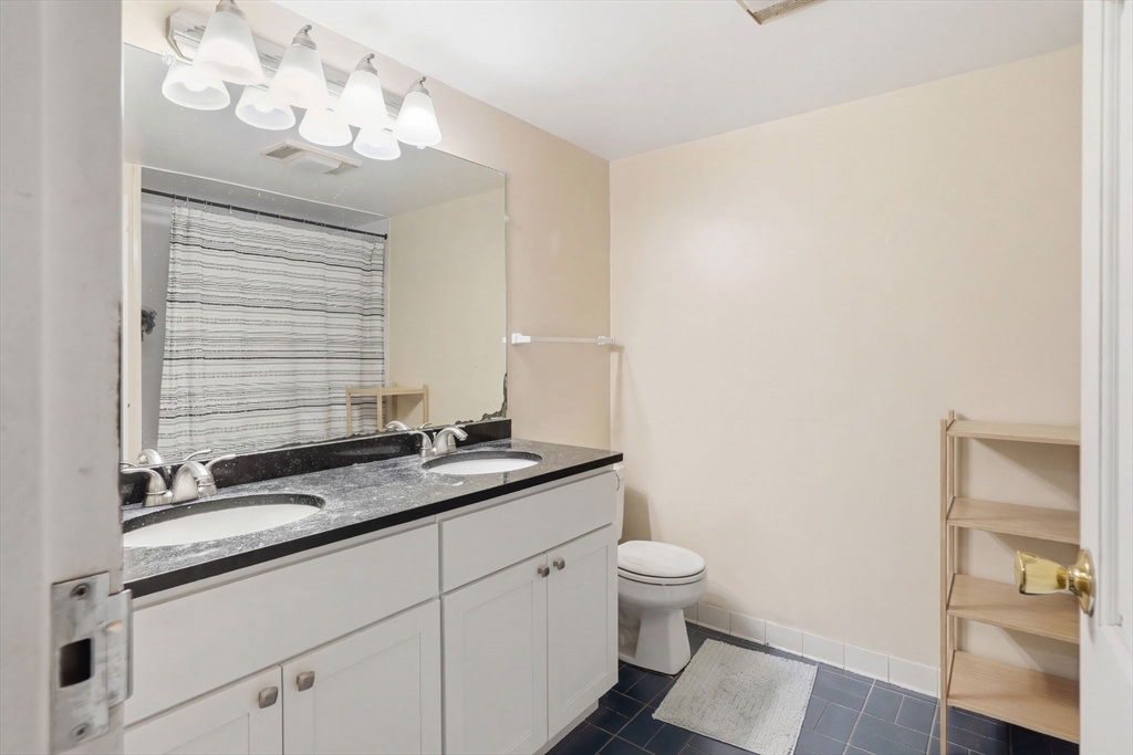 103 Gainsborough # 104