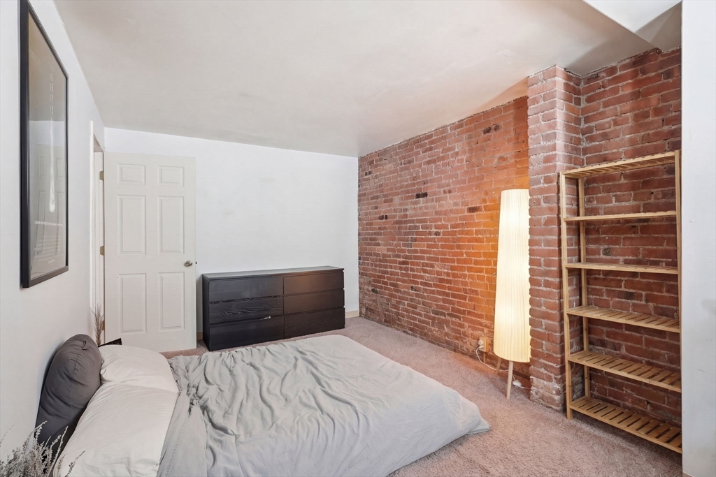 103 Gainsborough # 104