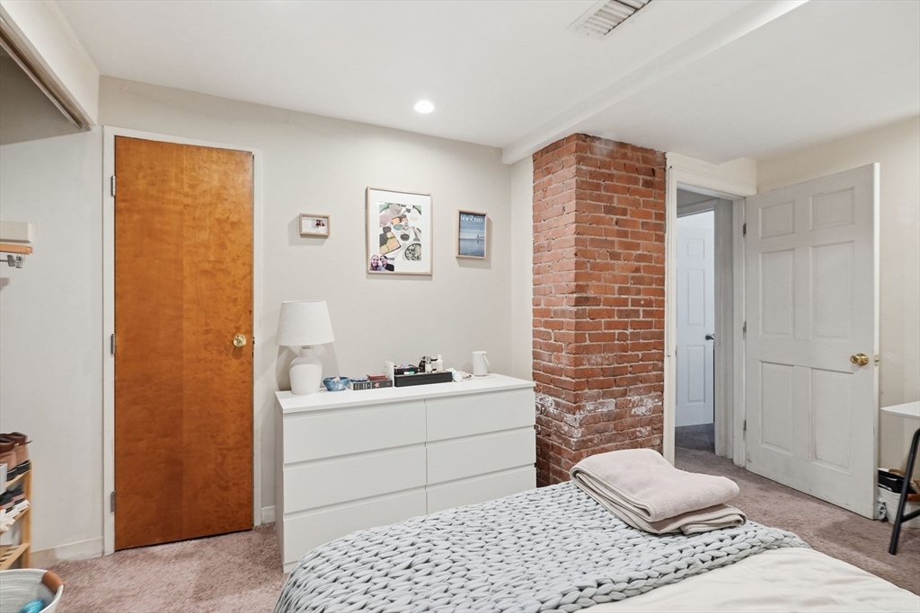 103 Gainsborough # 104