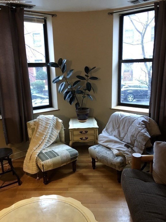 103 Gainsborough # 104