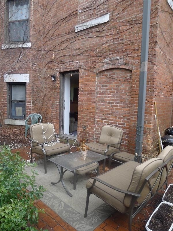 102 Gainsborough # 005E