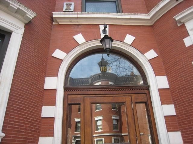 102 Gainsborough # 005E