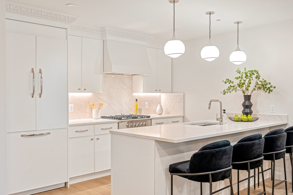 421 Saratoga # 201