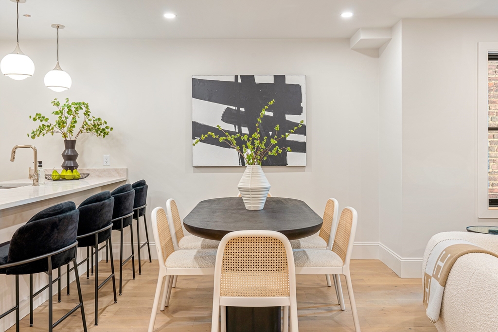 421 Saratoga # 201
