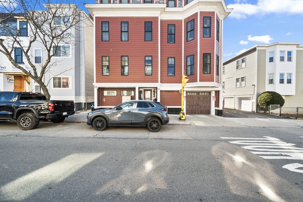 39 Lexington St # 5