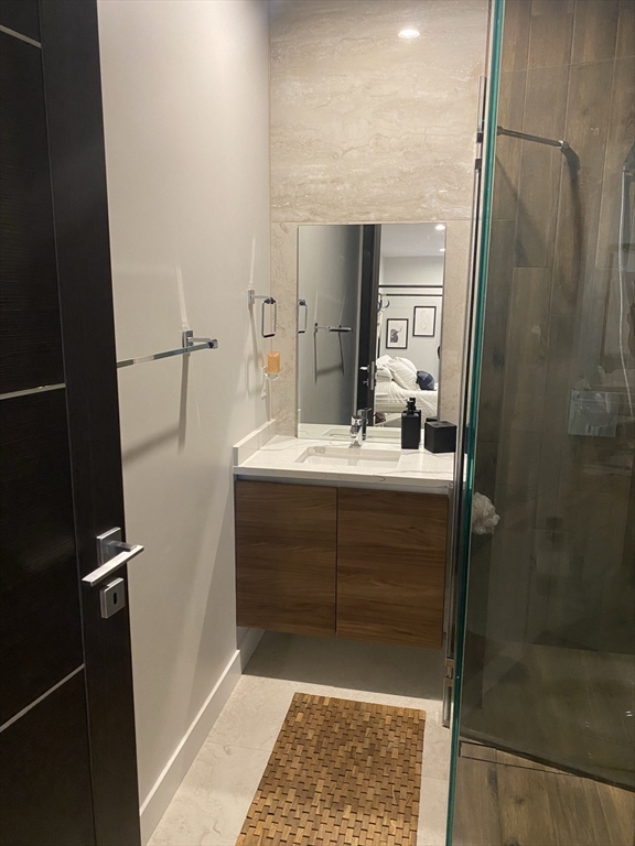 39 Lexington St # 5