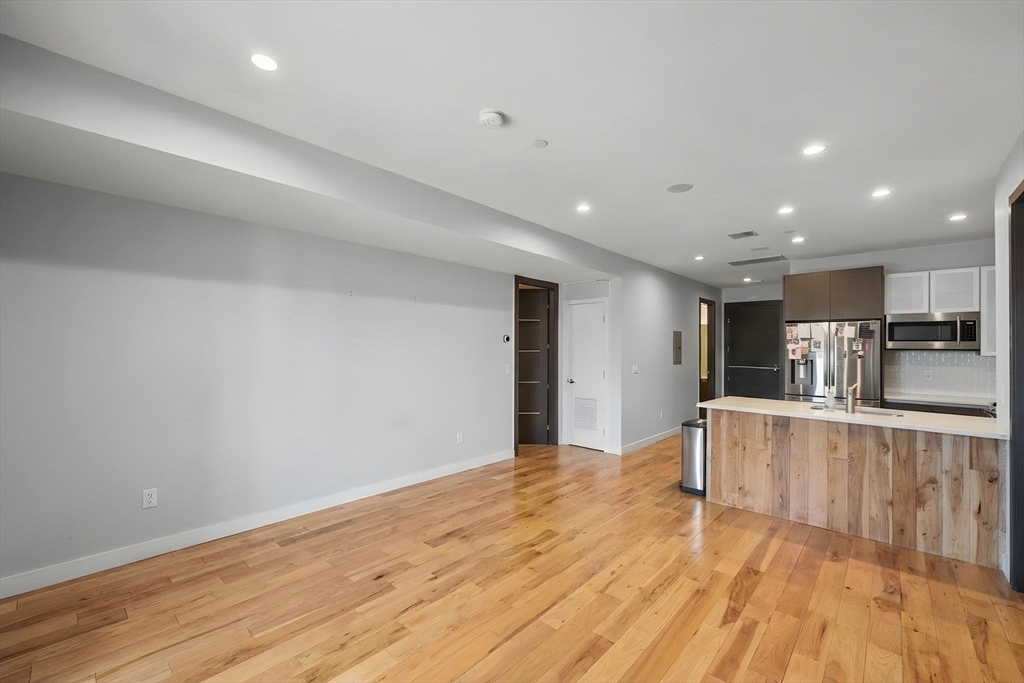 39 Lexington St # 5