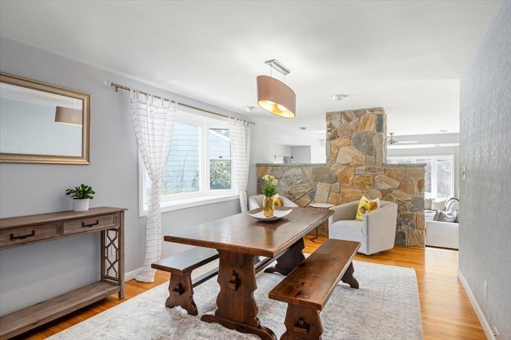 2 Stagecoach Rd