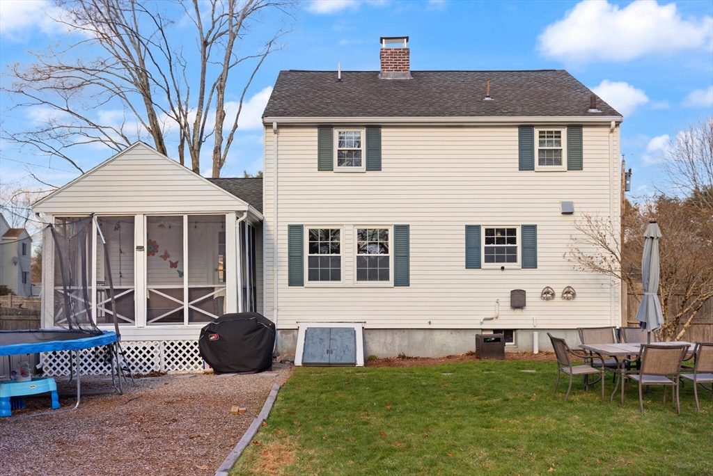 11 Hoover Rd