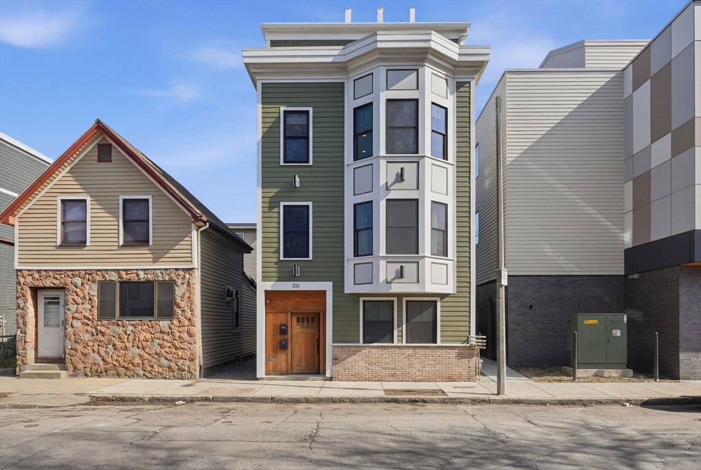331 Chelsea St # 3