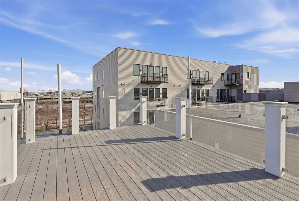 331 Chelsea St # 3