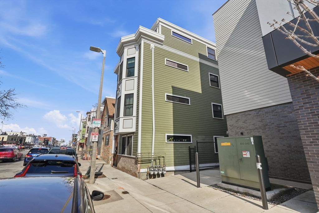 331 Chelsea St # 3