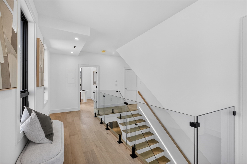 24 Newell St