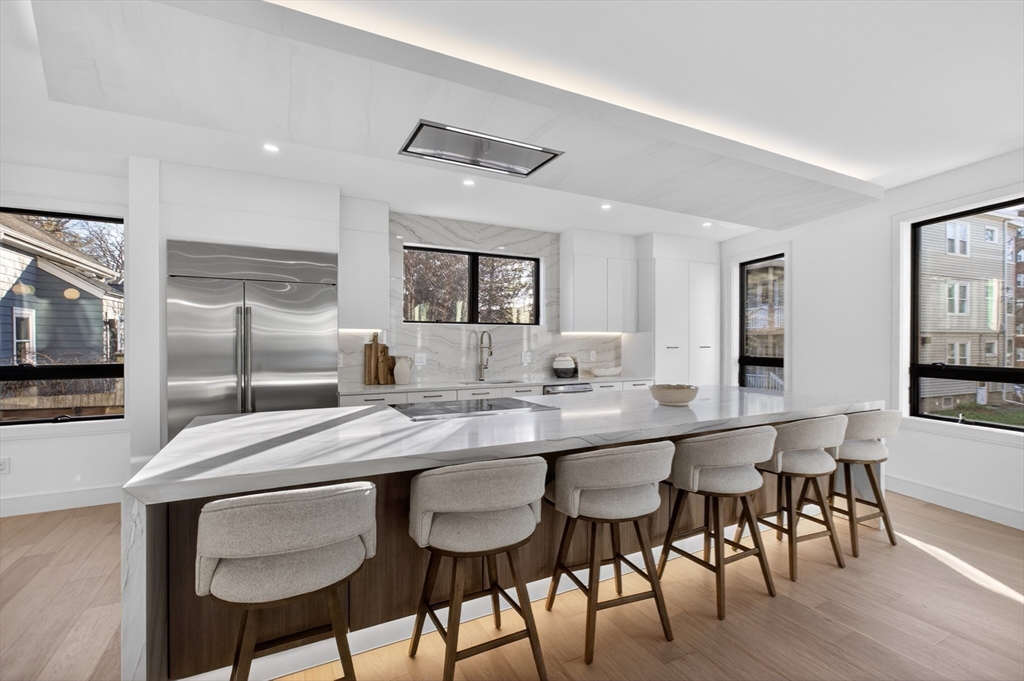 24 Newell St