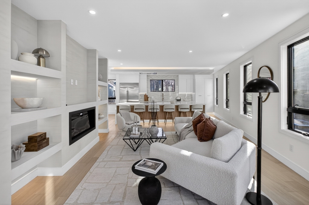 24 Newell St