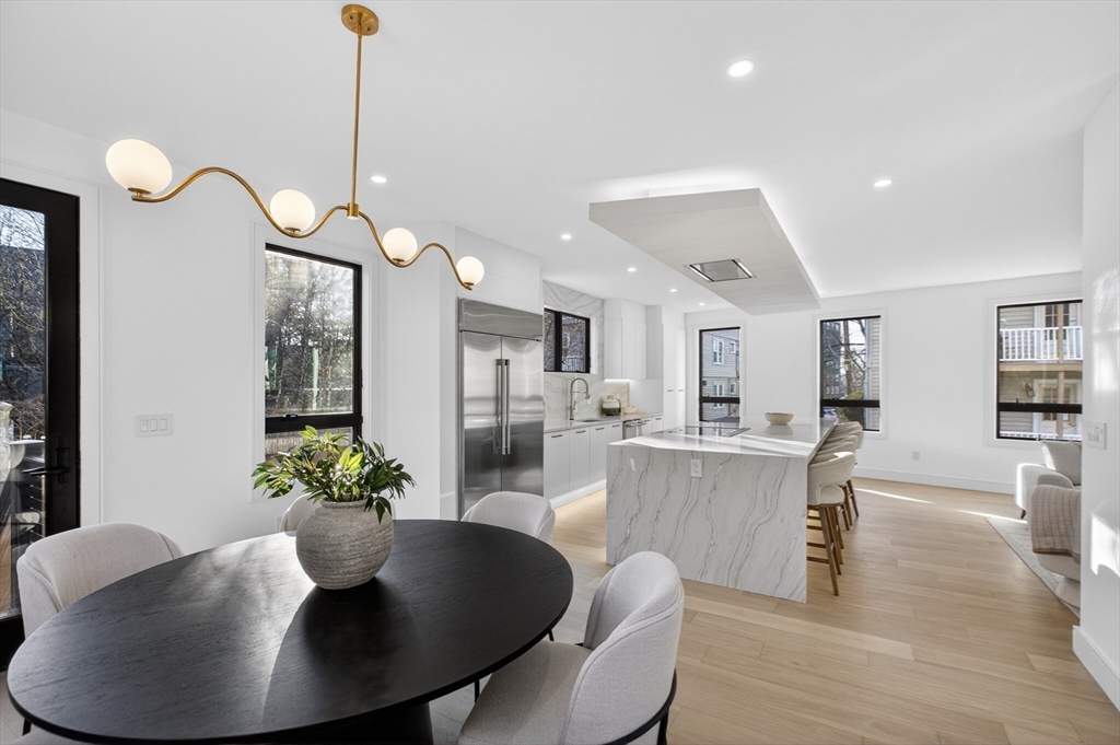 24 Newell St