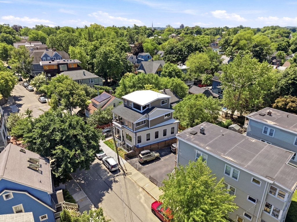 24 Newell St