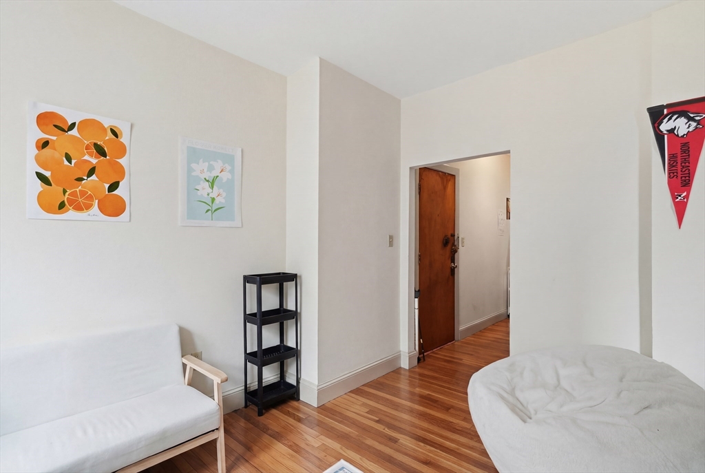 1466 Tremont # 2
