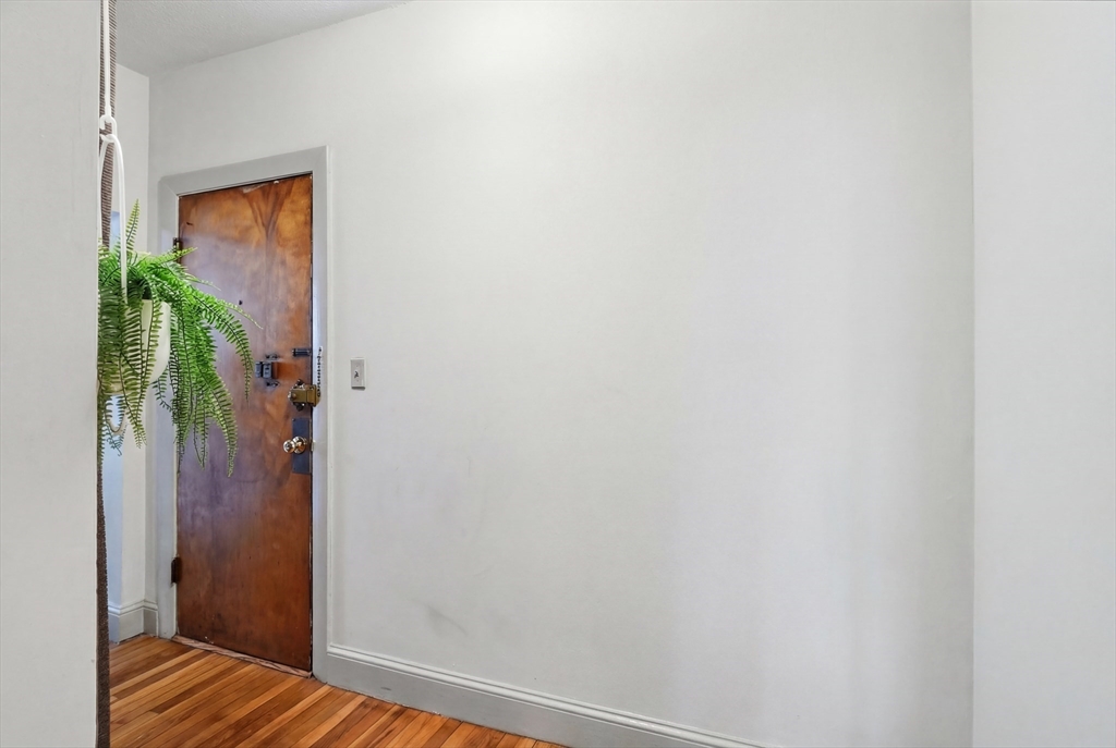 1466 Tremont # 2