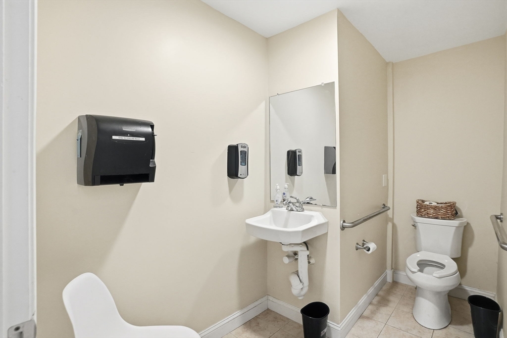 400-412 Neponset Ave