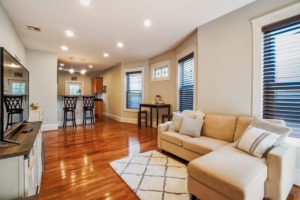 7 Treadway Rd # 1