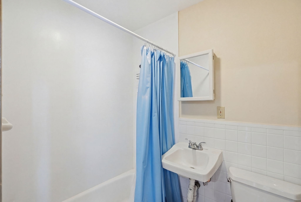 1466 Tremont # 2