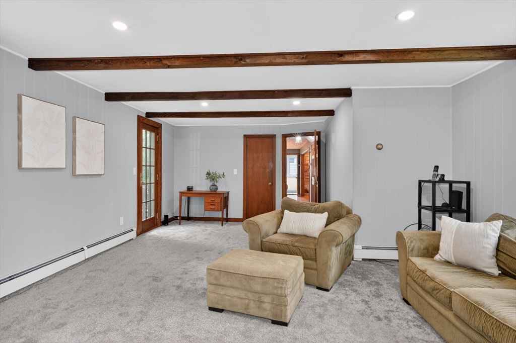 12 Chadwick Rd
