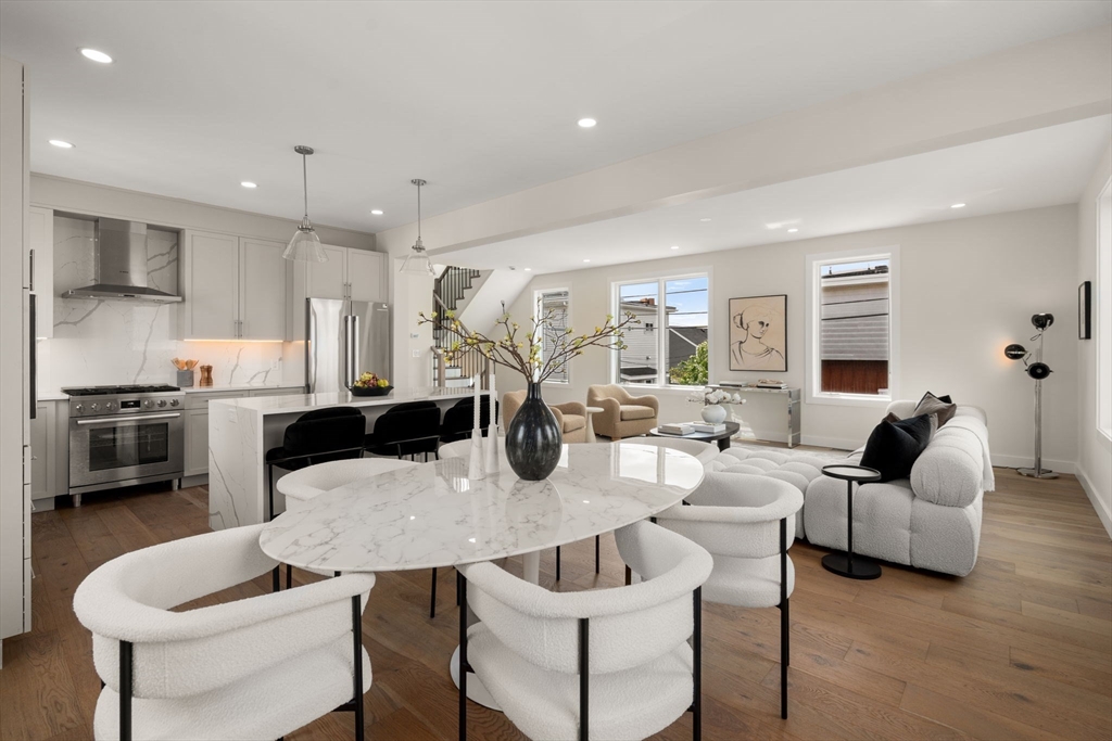11 Billow Ave # 11