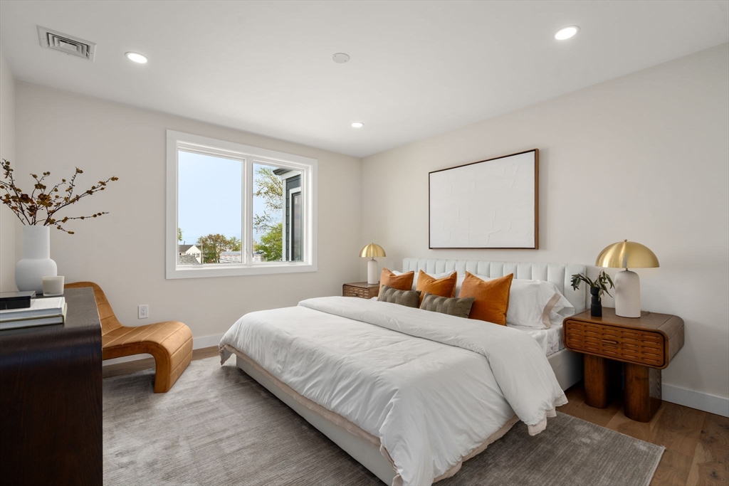 11 Billow Ave # 11