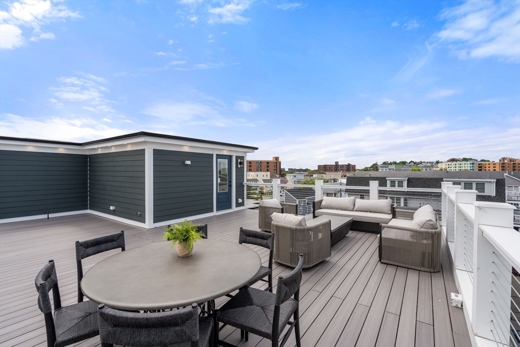 11 Billow Ave # 11