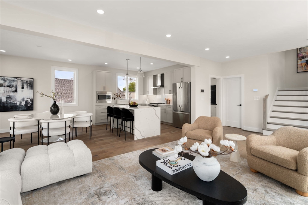 11 Billow Ave # 11