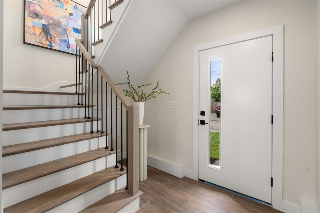 11 Billow Ave # 11