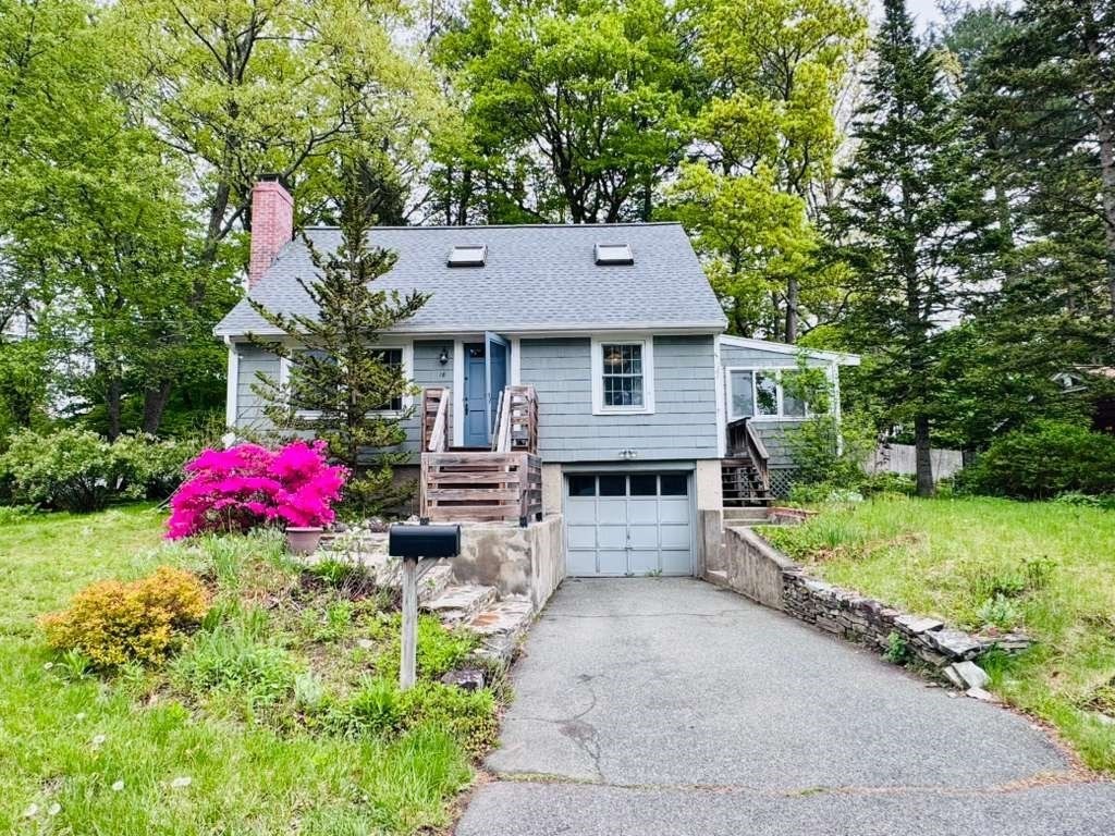 18 Lariviere Rd