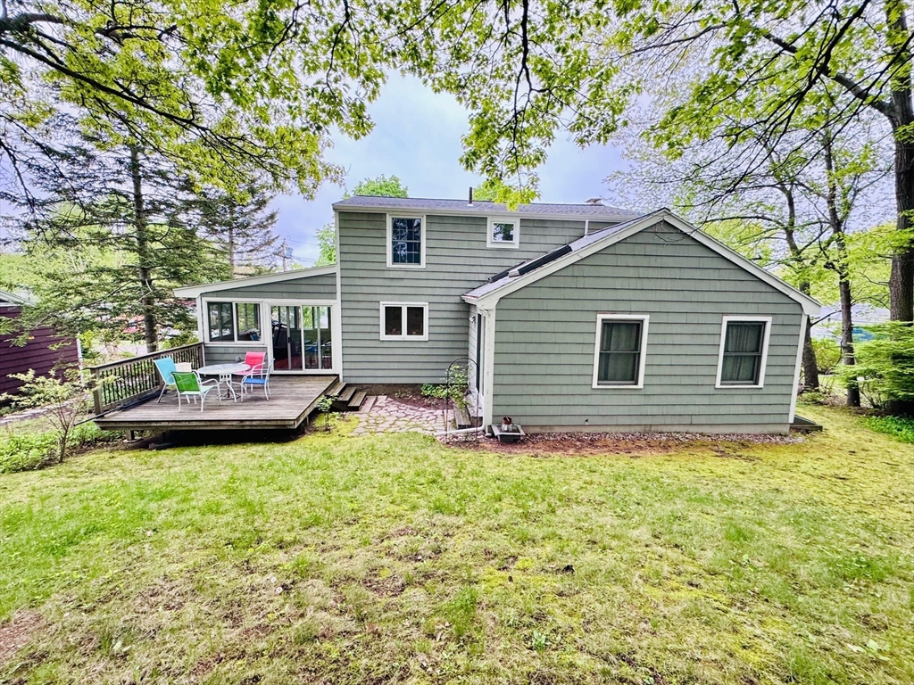 18 Lariviere Rd