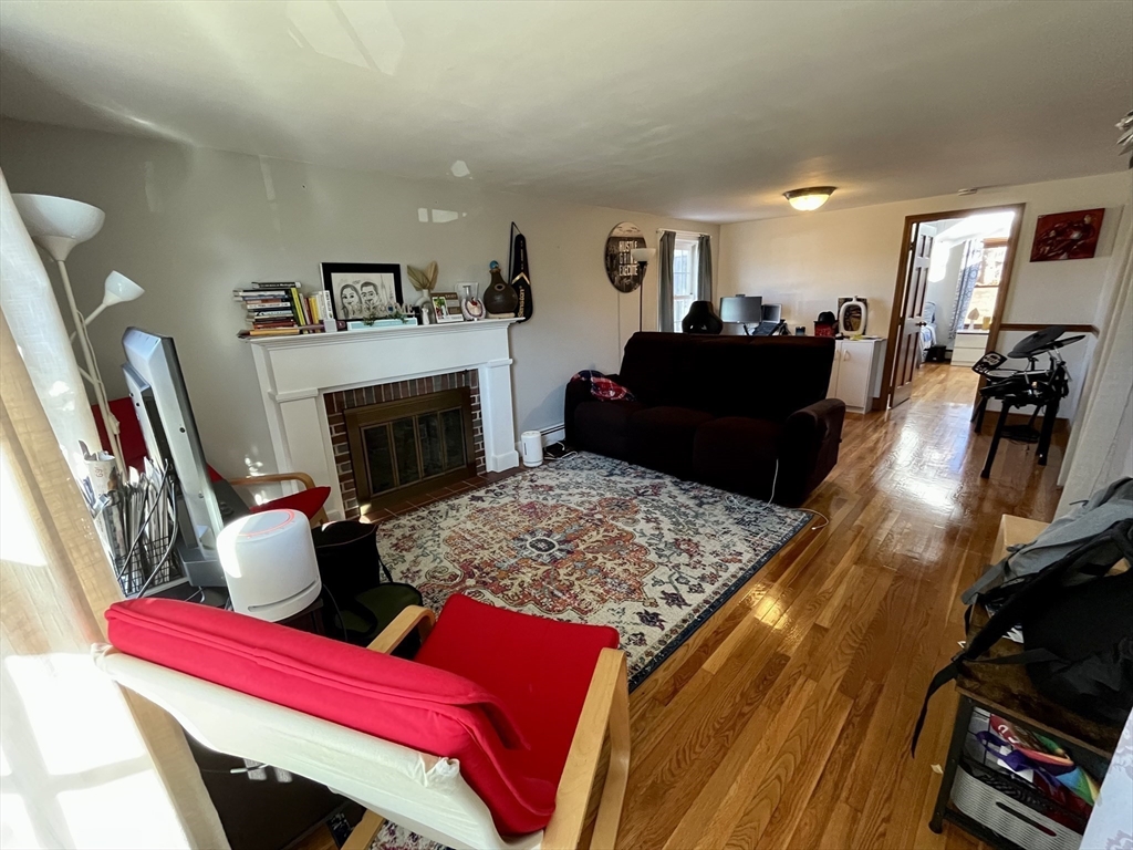 18 Lariviere Rd