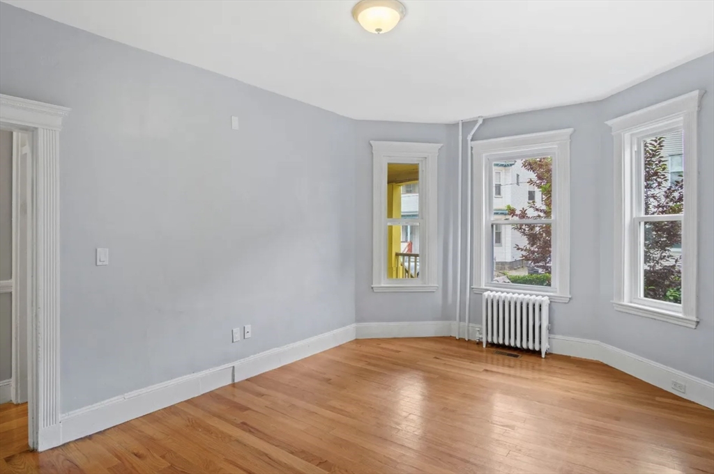 52 Intervale St