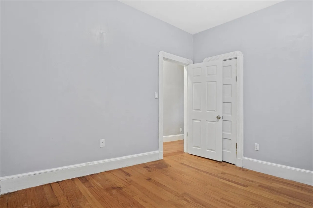 52 Intervale St
