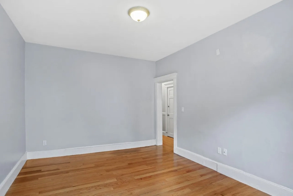52 Intervale St