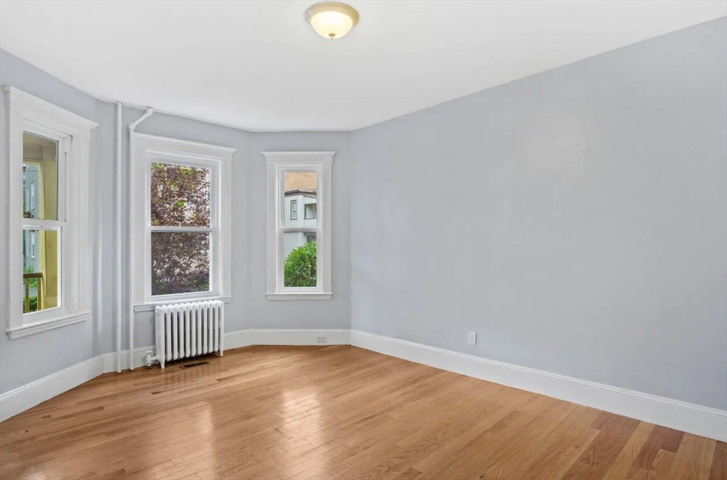 52 Intervale St