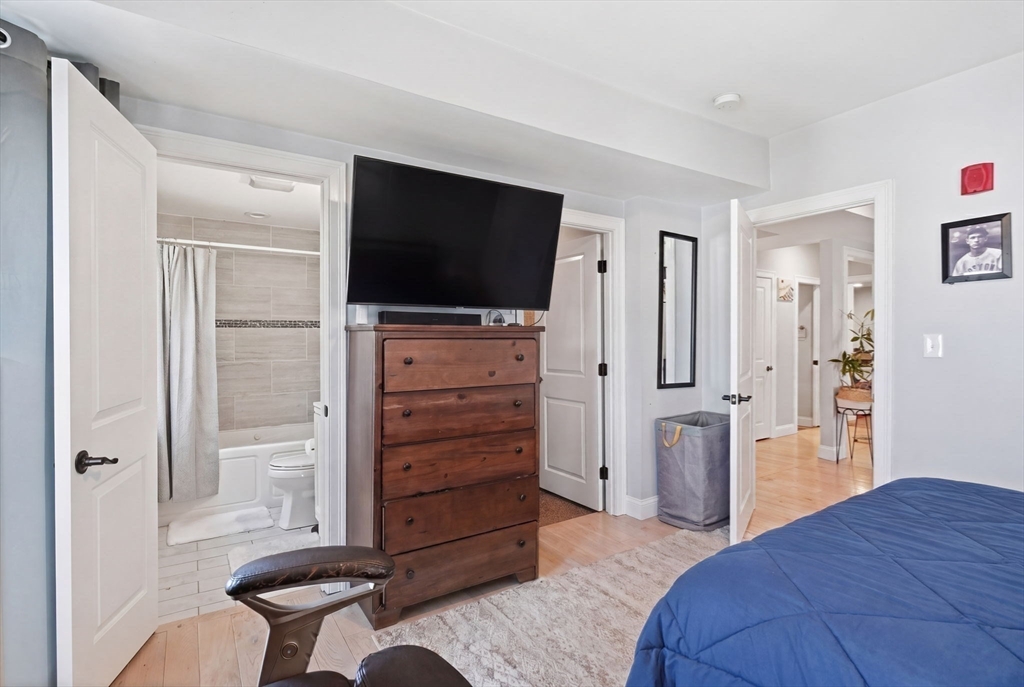 30 Rawson St