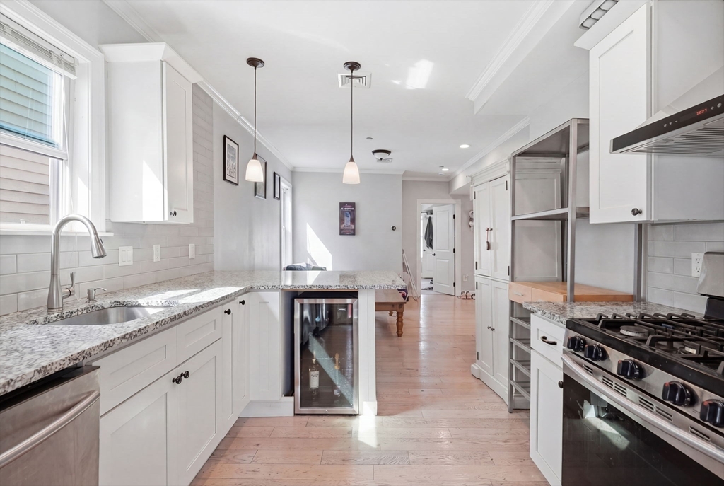 30 Rawson St