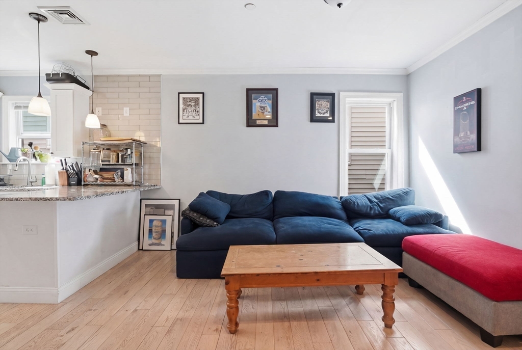 30 Rawson St